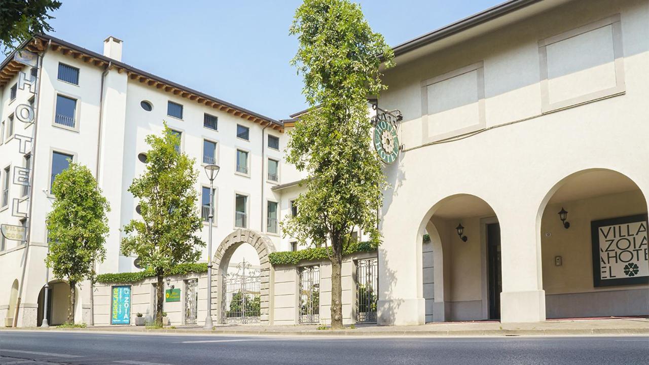 Bes Hotel Villa Zoia Boltiere Bagian luar foto